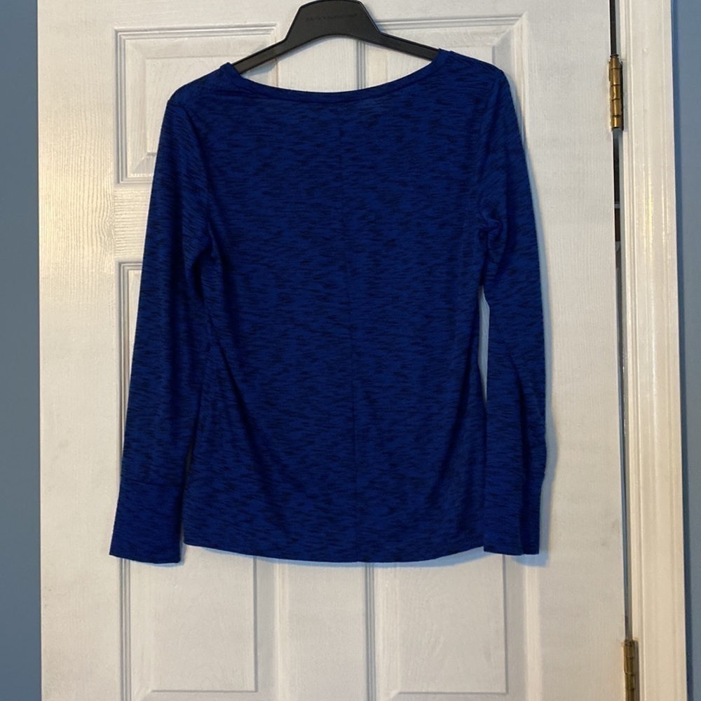 A.N.A womens long sleeve tee; size medium - Picture 5 of 5